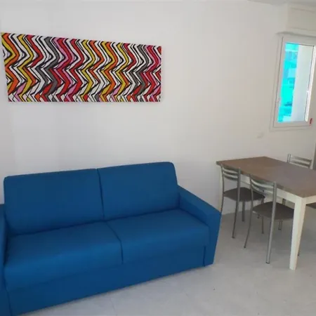 Apartment Bright&modern Beachside Flat In *